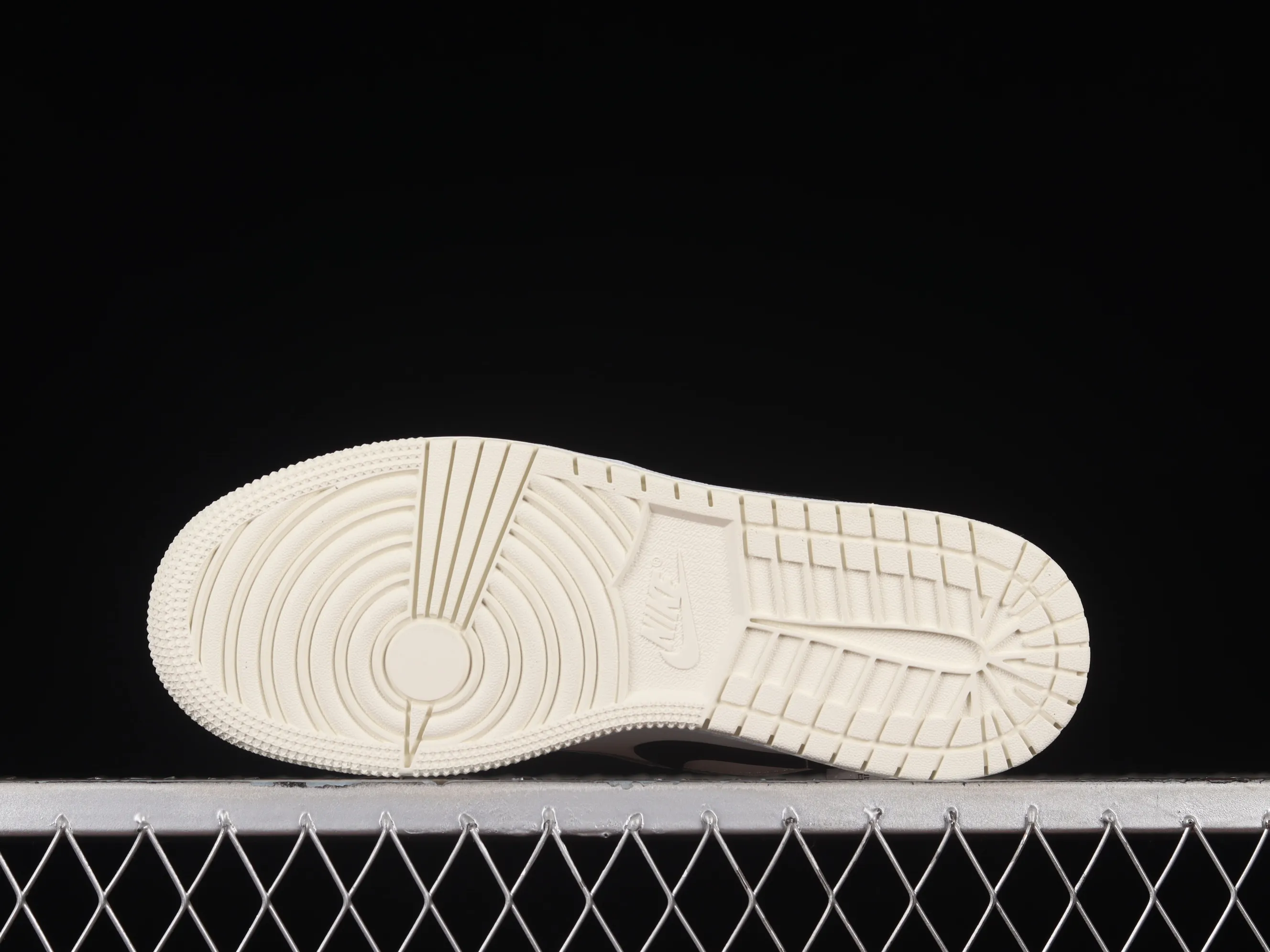 All categories Air Jordan Jordan series basketball shoes Air Jordan 1 Low G version pure original Air Jordan 1 Low "Lce Blue" AJ1 Joe 1 white blue low-top basketball shoes 554723-401